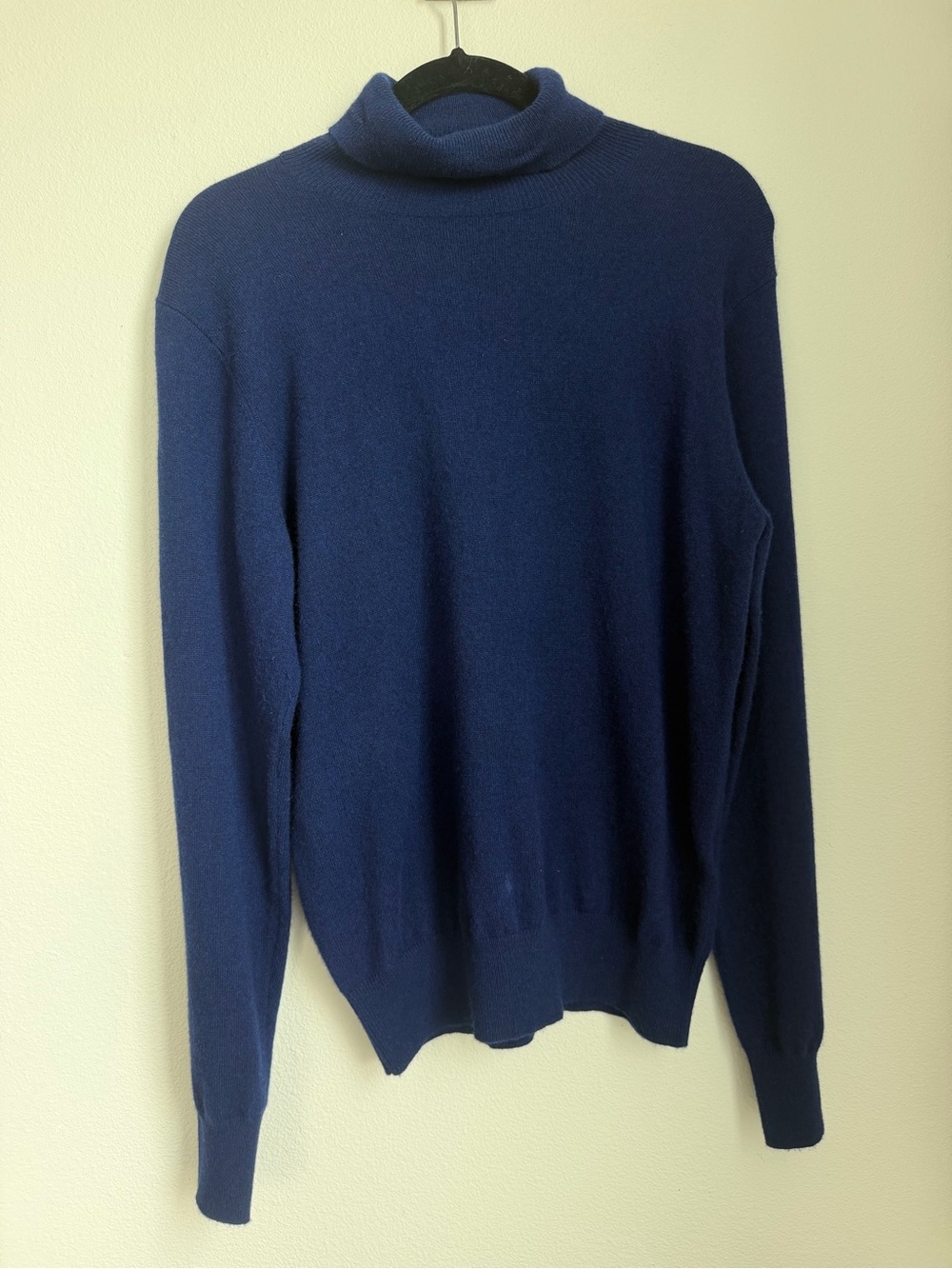State Cashmere Deep Navy Blue Cashmere Turtleneck Sweater
